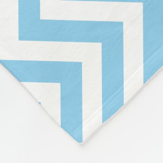 Baby Blue und White Medium Size Vertikal Zickzack Fleecedecke (Ecke)