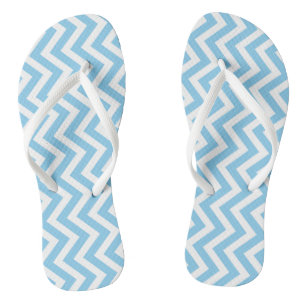 Baby Blue und White Medium Vert. Zickzack Streifen Badesandalen