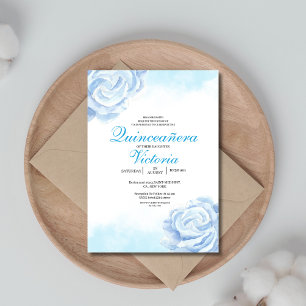 Baby Blue Watercolor Floral Rose Quinceanera Einladung