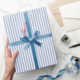 Baby Blue & White Streifen Geschenkpapier