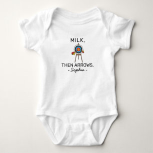 Baby-Bogenschieß-Geburtstag - Milch Dann Pfeile Baby Strampler