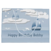 Baby Boy Birthday Sailboat LGB Große Geschenktüte (Rückseite)