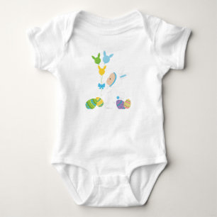 BABY BOY DRESSEERTE ALS WEISSE OSTERBUNNY STRAMPLER
