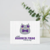 Baby Boy Horned Frog Lila Babydusche Einladung Postkarte (Stehend Vorderseite)