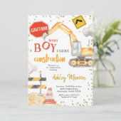 Baby Boy Under Construction Baby Shower Einladung (Stehend Vorderseite)