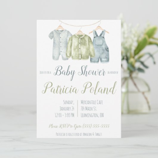 Baby Boy's Clothes auf Clothesline Baby Shower Einladung (Stehend Vorderseite)