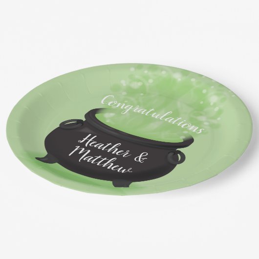 Baby Braut Hexendusche Halloween Cauldron Pappteller (Schrägansicht)