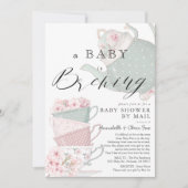 Baby Brewing Pink Tee Party Baby Shower by Mail Einladung (Vorderseite)