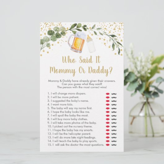 Baby brütet Grünpflanzen, die gesagt haben, es sei (Stehend Vorderseite)