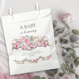 Baby brütet Vintag Tee Cups Rose Garland Geschenktütchen