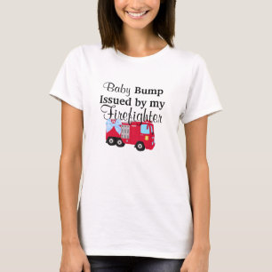 Baby-Bump, ausgegeben von meinem Firefighter-Mater T-Shirt