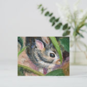 Baby Bunny Hiding Postkarte (Stehend Vorderseite)