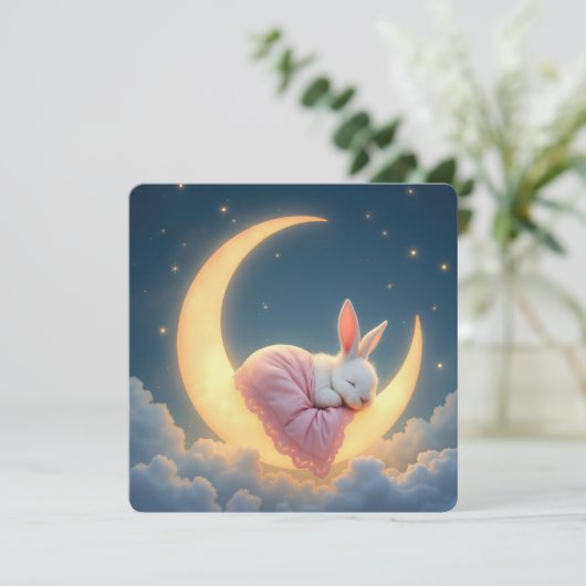 Baby Bunny on Crescent Moon Einladung (Stehend Vorderseite)