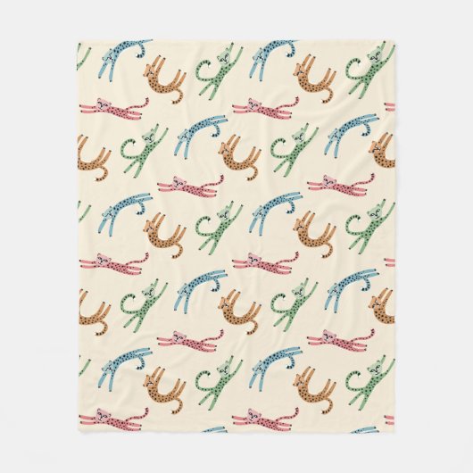 Baby Cheetah Stretches Multicolor Fleece Blanket (Vorderseite)