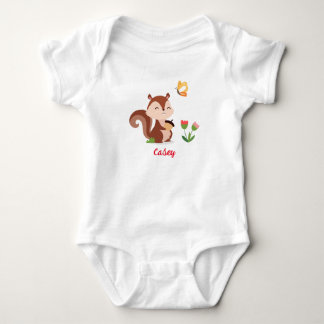 Baby Chipmunk mit Acorn, Butterfly und Blume Strampler