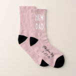 BABY & CO New Dad It's A Girl Shower Party Favor Socken<br><div class="desc">Say it with love! The perfect gift to give at the baby shower, the new dad will love receiving these socks from you. Personalize them as you choose, these socks are available in any color, perfect for matching your baby gender. Look for other fun ideas all part of The BABY...</div>