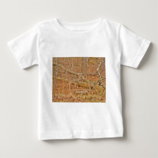 Baby Deer's Erster Winter Baby T-shirt (Vorderseite)