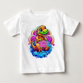 Baby Dino umarmt ein Herzkissen auf einer Wolke Baby T-shirt