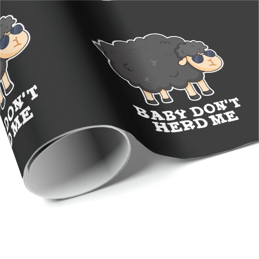 Baby Don't Herd Me Funny Black Sheep Pun Dark BG Geschenkpapier (Rolleneckpunkt)