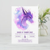 Baby Dragon's Whimsical Birthday Einladung (Stehend Vorderseite)