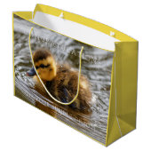 Baby Duckling Paddles im lokalen Teich Große Geschenktüte (Rückseite Schrägansicht)