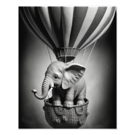 Baby Elephant in einem Heißluftballon Fotodruck