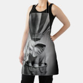 Baby Elephant in einem Heißluftballon Schürze (InSitu)