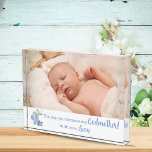 Baby Elephant mit Kreuz- und Taubentaufe Fotoblock<br><div class="desc">Auf diesem maßgeschneiderten Foto für die Godmutter Ihres Kindes ist Daphsams einzigartiges Werk eines Babyelefanten mit einem Polka Dot Cross und einer Taube, die mit einem Banner hoch oben ragt, ein wunderschönes Design. Ein sehr schönes Geschenk für die Godmutter, mit einem Foto vom Tag der Taufe. Ein fantastisches und einzigartiges...</div>