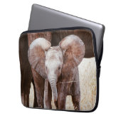 Baby Elephant Niedlicher afrikanischer Elefant mit Laptopschutzhülle (Vorderseite Links)
