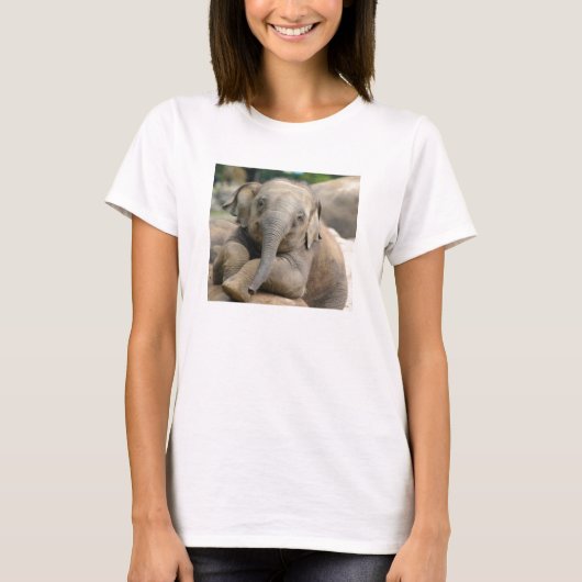 Baby elephant T-Shirt (Vorderseite)