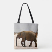 Baby Elephant überquert die Straße Tasche (Rückseite)