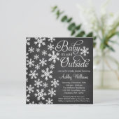 Baby Es ist kalt draußen Chalkboard Babydusche Einladung (Stehend Vorderseite)