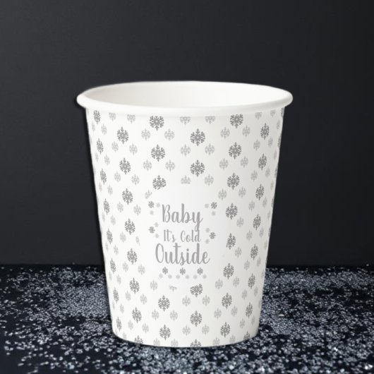 Baby Es ist kalt draußen Pappbecher