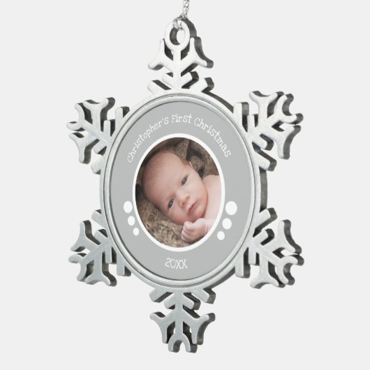 Baby First Foto Jahr grau Schneeflocken Zinn-Ornament (Rechts)