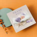 Baby Geschenk Vielen Dank für Ihre neugeborene Kin Dankeskarte<br><div class="desc">Baby Geschenk Vielen Dank Neugeborenen Baby Shower Dankeschön Karten zeigt Ihr Lieblings-Foto mit dem Text "Danke" in elegantem, modernes lila Drehbuch auf der Vorderseite und ein zusätzliches Foto und Ihre personalisierte Botschaft auf der Rückseite. Personalisieren Sie den Text durch Bearbeiten in den bereitgestellten Textfeldern. FOTO TIPP: Zentrieren Sie Ihr Foto...</div>