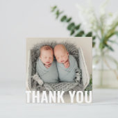 Baby Geschenke Twins Vielen Dank, dass Sie Neugebo Dankeskarte (Stehend Vorderseite)