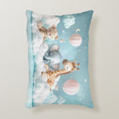 Baby Giraffe mit all seinen Freunden Dekokissen (Vorderseite(Vertikal))