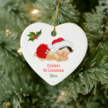 Baby Girl First Christmas Red Weihnachtsmannmütze  Keramik Ornament<br><div class="desc">Schlafende kleine Mädchen rot mit Weihnachtsmannmütze. Text,  Schriftart und Farbe anpassen.</div>