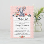 Baby Girl Floral Elephant Baby Shower Einladung (Stehend Vorderseite)