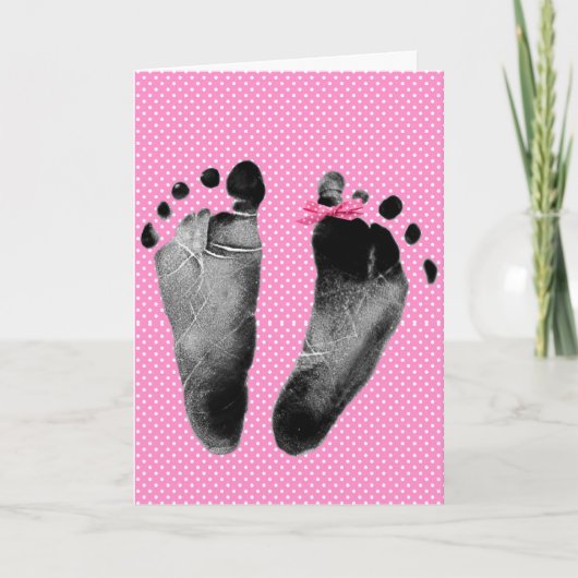 Baby Girl Footprints auf Polka Dots Karte (Vorderseite)