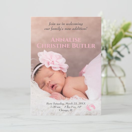 Baby Girl Pink Baby Feet Birth Foto Ankündigung (Stehend Vorderseite)