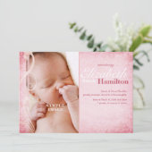Baby Girl Pink Geburtsankündigung Ankündigung (Stehend Vorderseite)