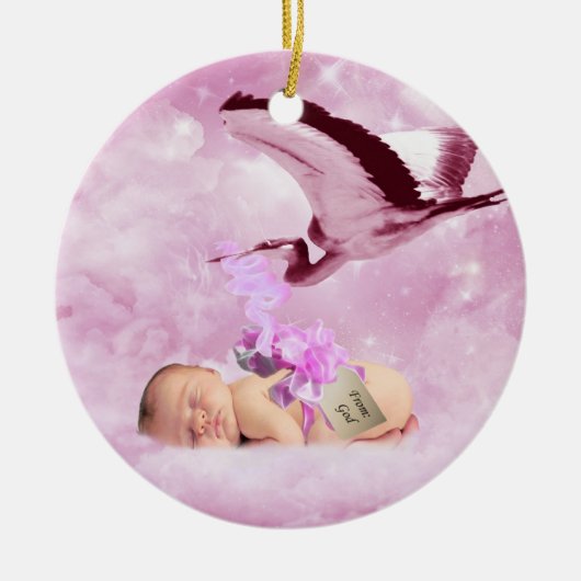 Baby Girl rosa Wolken und Storchweihnachtsfeste Keramikornament (Vorne)