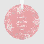 Baby Girl's First Christmas Snowflakes Pink Ornament (Rückseite)