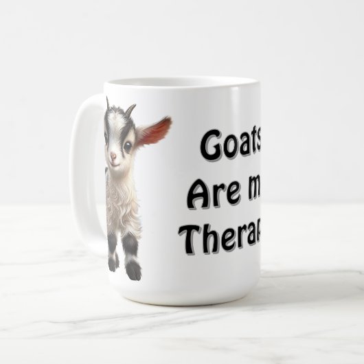 Baby Goat mit Fluffy Fur und hellen Ausdrücken Kaffeetasse (Vorderseite Links)