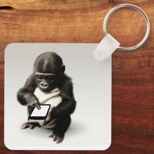 Baby gorilla Keyholder / チビゴリラのキーホルダー Gorilla Life Schlüsselanhänger (Rückseite)