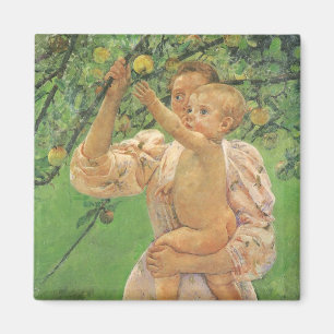 Baby greift nach einem Apfel von Mary Cassatt Magnet