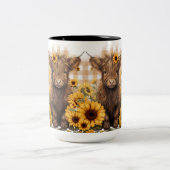 Baby Highland Cows in Sunflowers Keramik Tasse (Mittel)