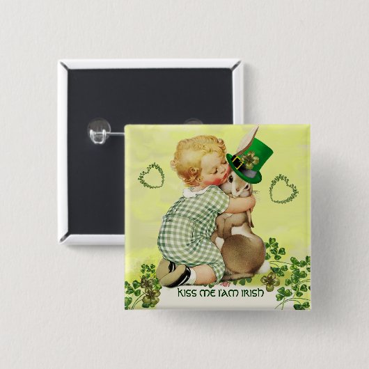 BABY HUGGING RABBIT IRISH ST. PATRICK'S DAY PARTY BUTTON (Vorne & Hinten)