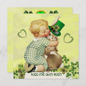 BABY HUGGING RABBIT IRISH ST. PATRICK'S DAY PARTY EINLADUNG (Vorne/Hinten)